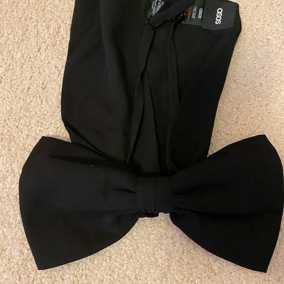 ASOS bow - Picture 1 of 4